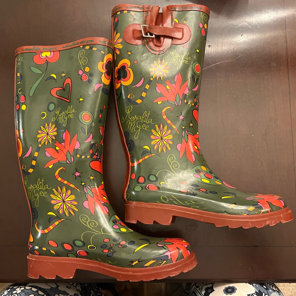 AMAZING PRINTED RAIN BOOTS